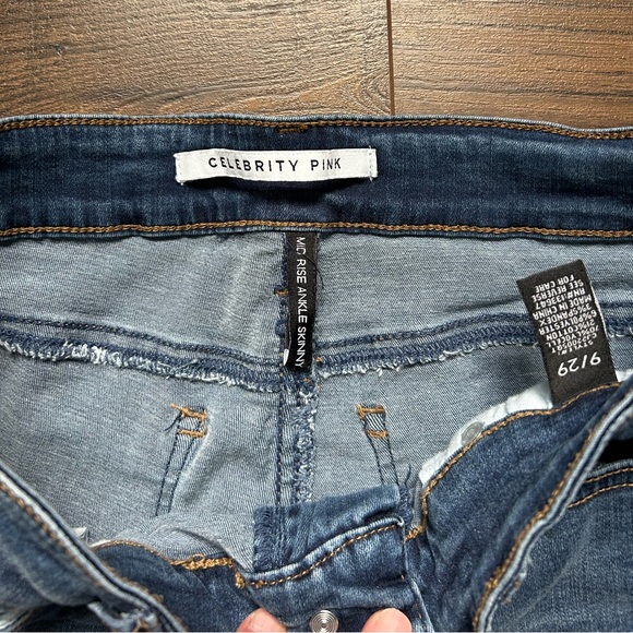 Mid rise ankle skinny jeans - Picture 2 of 4